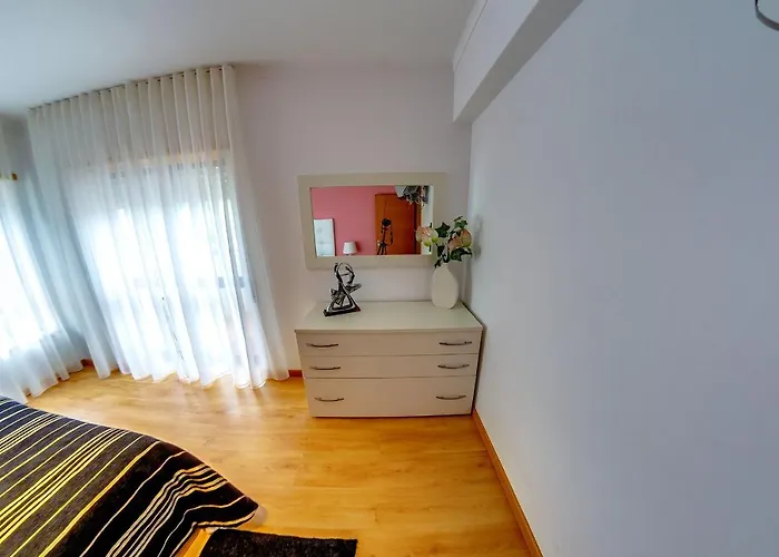 7 Saias - Centro Pensión 3*