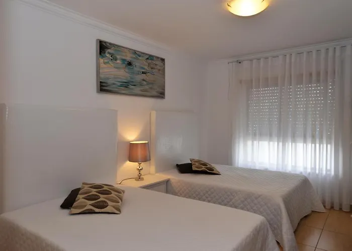 7 Saias - Centro Pensión 3*