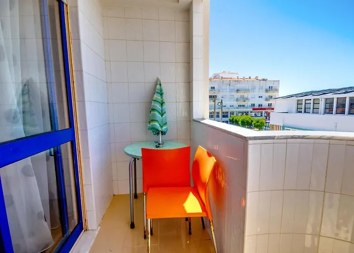 7 Saias - Centro 3* Nazaré