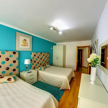 7 Saias - Centro Affittacamere Nazaré